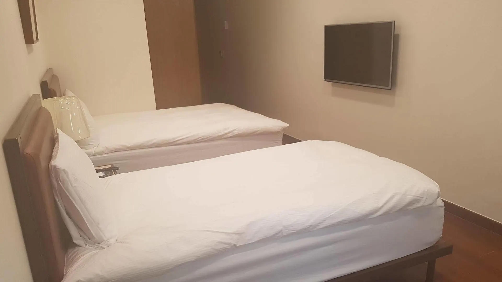 Youngbin Hotel Seoul 2*,